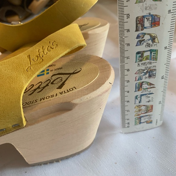 Leather yellow clogs - Picture 6 of 7